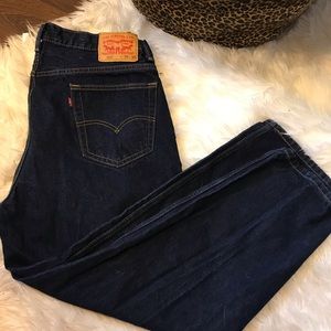 Men’s Levi’s 560 😎